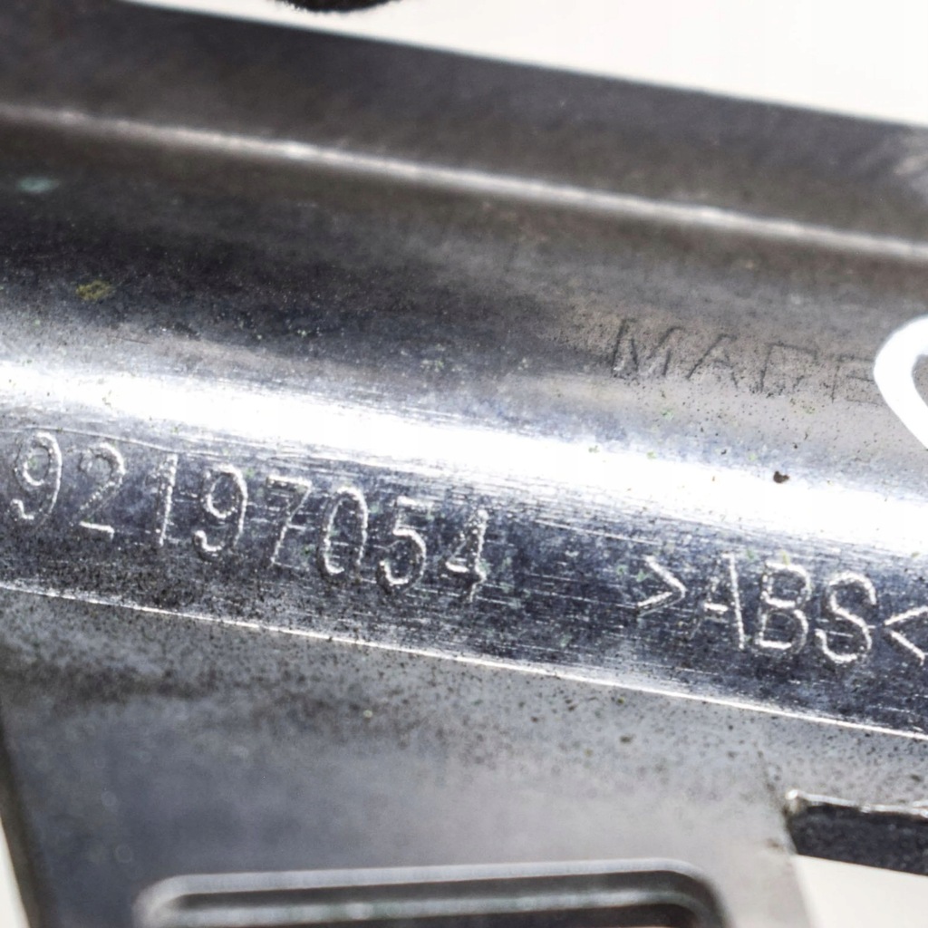 фото №6, Chevrolet camaro 2010 права сторона молдинг pod фара задня