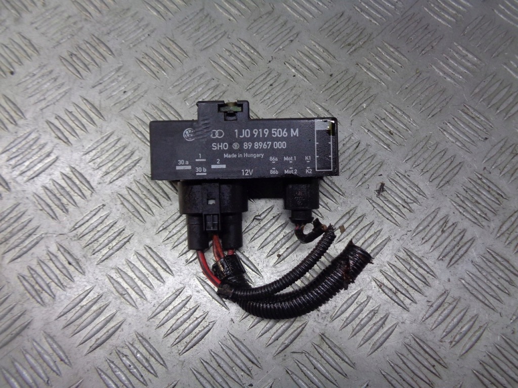 фото №1, Модуль вентиляторов vw polo iv 1.2 1j0919506m