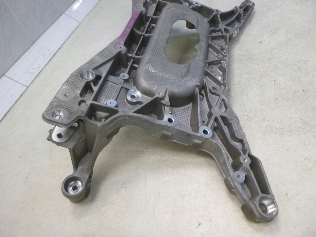 фото №9, Land range rover evoque подрамник подрамник k8d2-5c145 oem