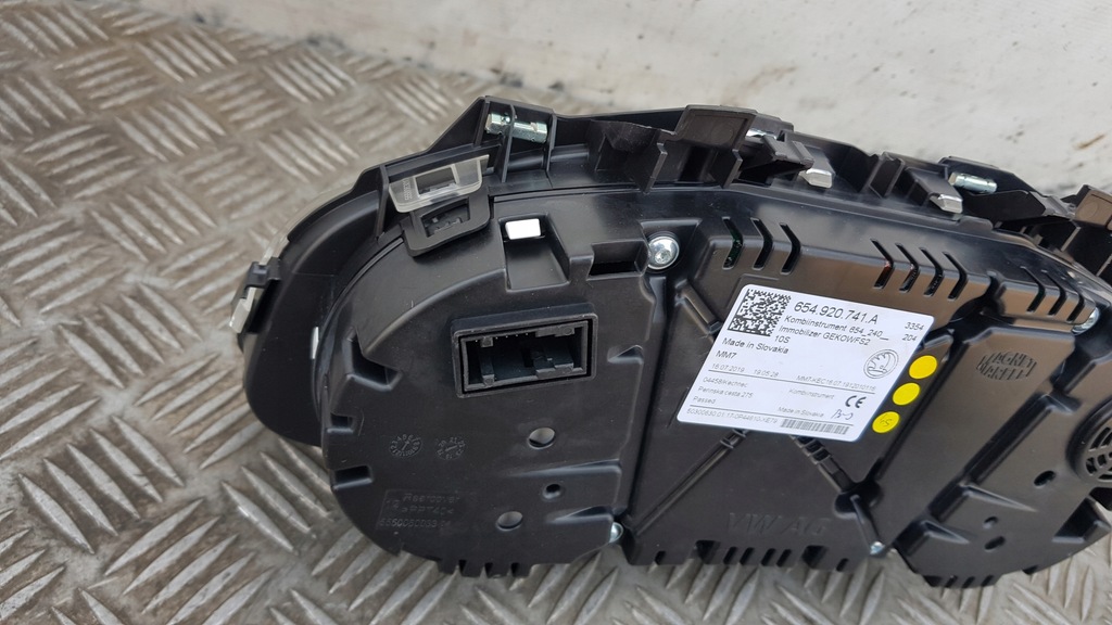 фото №13, Skoda scala счетчик приборная панель 1.6 tdi 654920741a