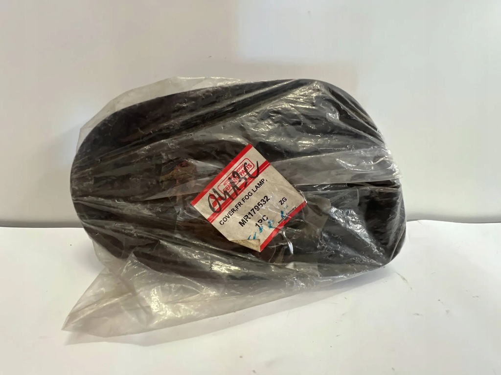 фото №8, Mitsubishi carisma 96-98 решётка рамка бампера передний правый перед nowa