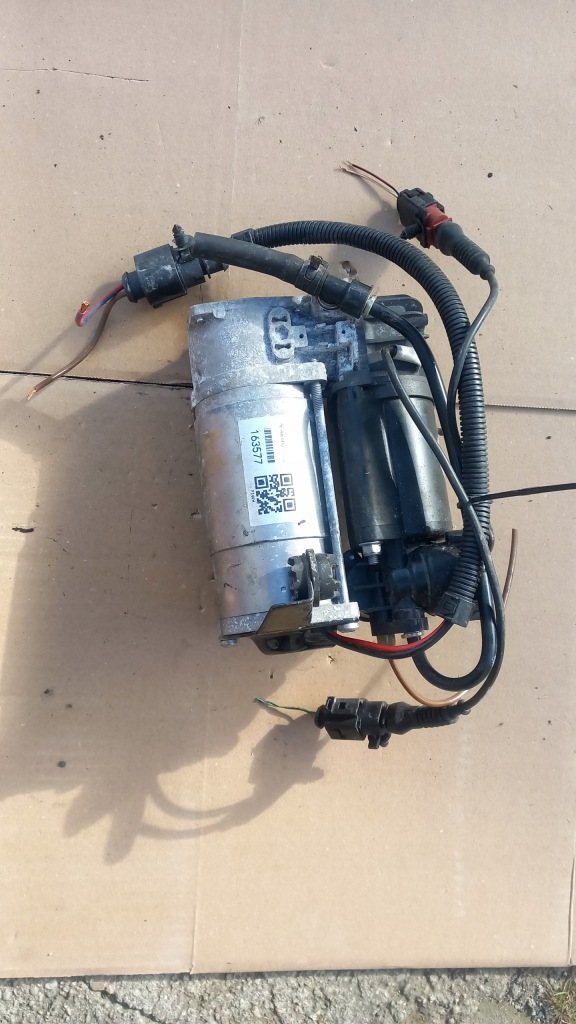 фото №1, Насос компрессор подвеска audi a8 d3