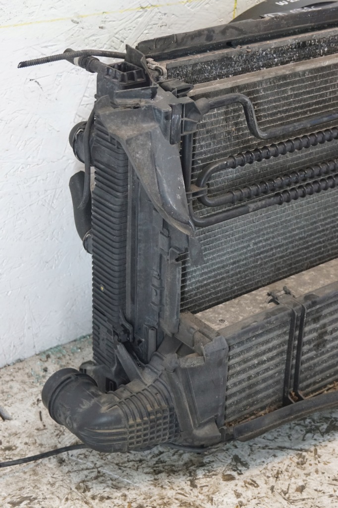 фото №4, Радиатор вентилятор mercedes w204 2.2 cdi механическая коробка передач