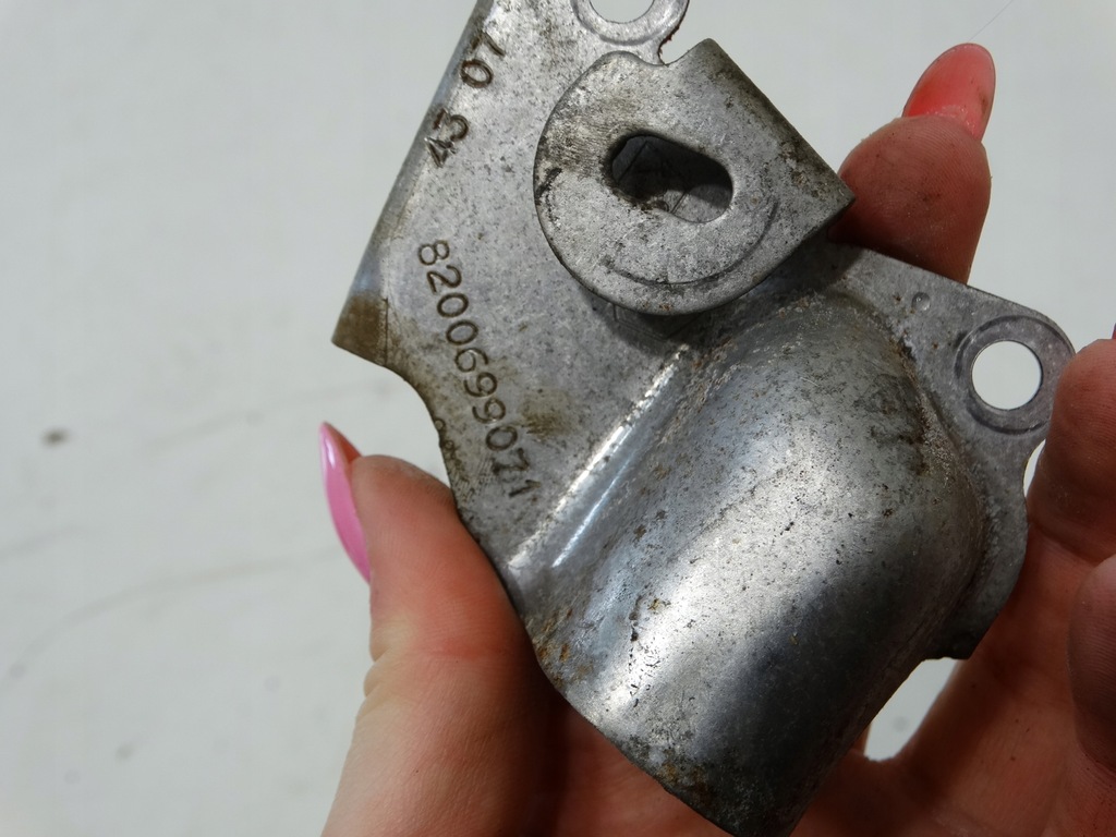 фото №5, Кронштейн клапана egr master laguna iii 8200699071