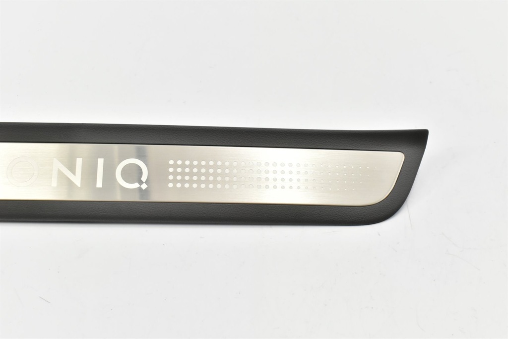 фото №16, Hyundai ioniq 2019 молдинг накладка порог перед