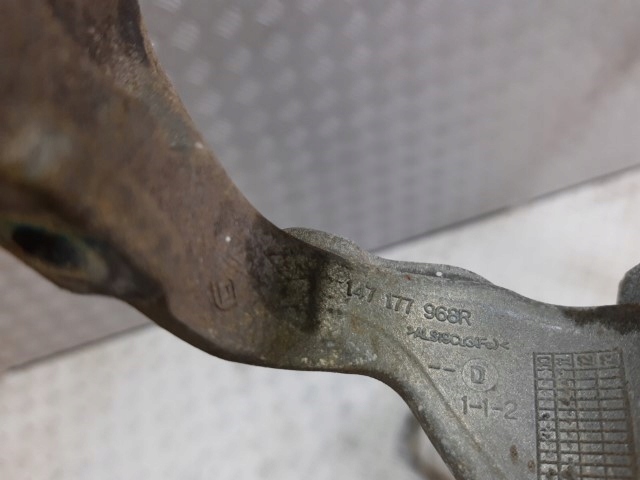 фото №2, Кронштейн renault scenic iii 1.6 dci 147177968r