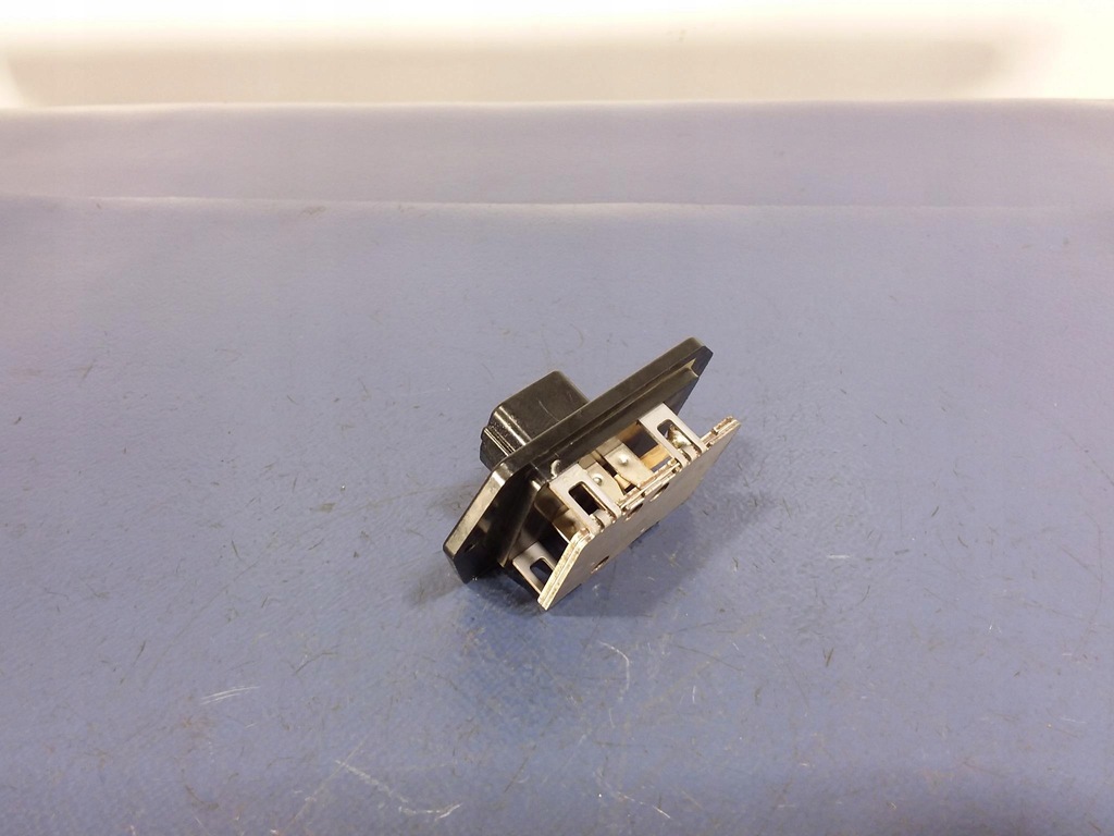 фото №4, Suzuki swift iv резистор резистор вентилятор