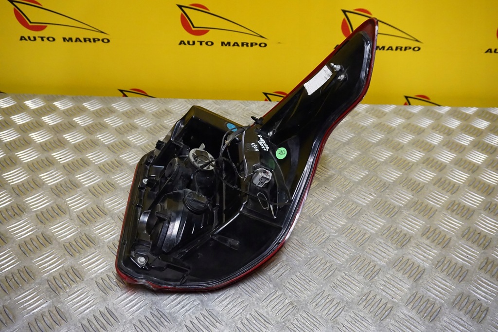 фото №11, Ford explorer 2020 - 2023 лампа задняя задняя левая usa