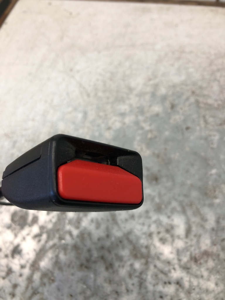 Клипса поперечина левое  правый  перед renault talisman 878173738r в Украине