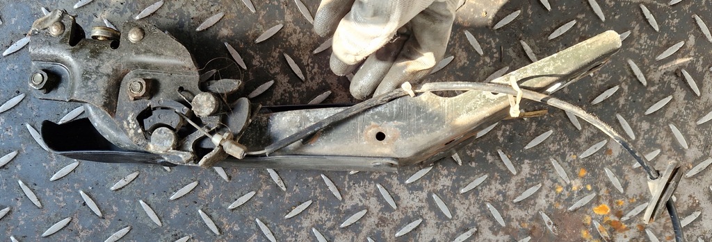 фото №4, Ролик нижня двері розсувних space runner ii