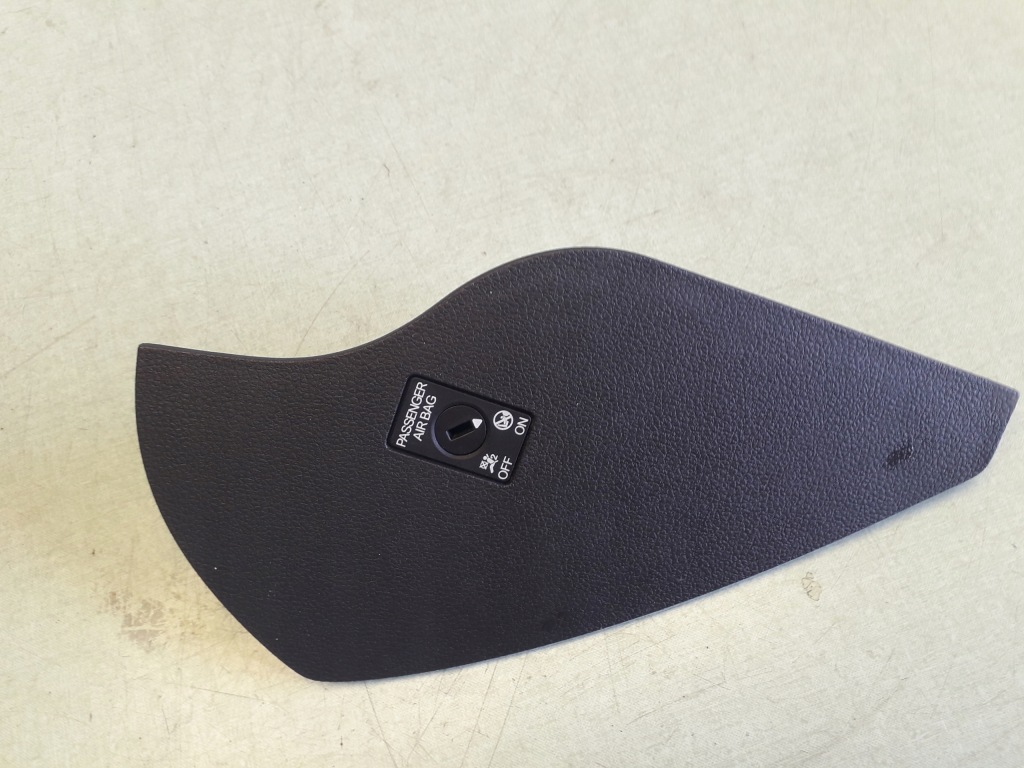 фото №1, Vw golf vii gtd захист заглушка панелі права