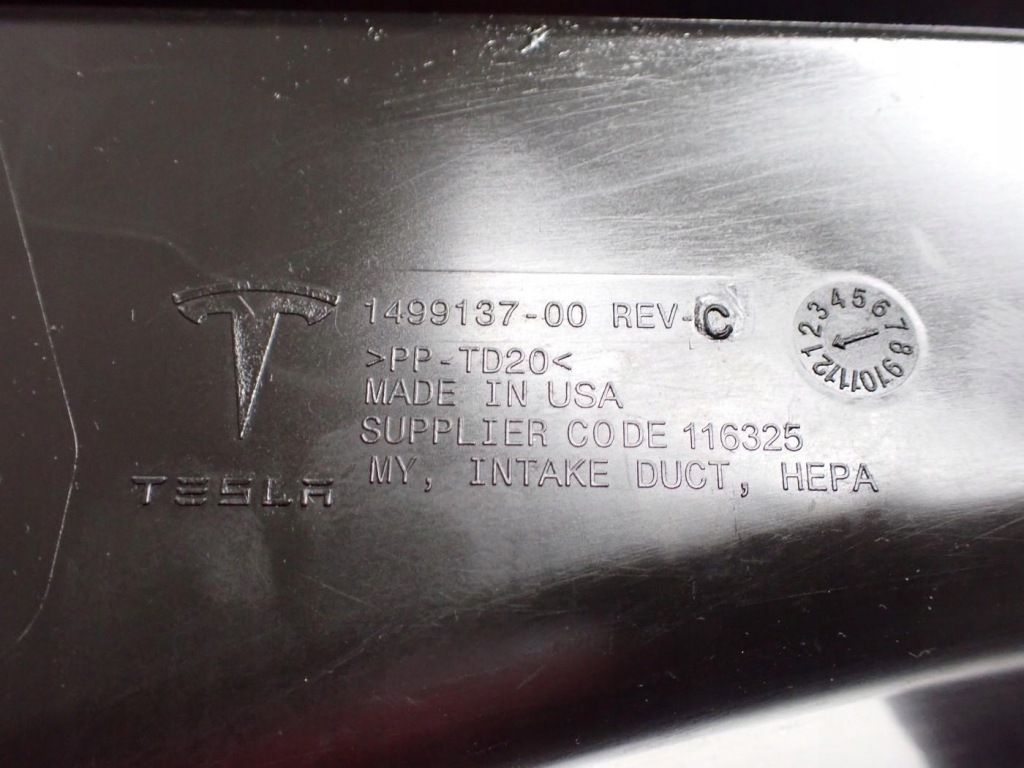 Впуск воздухозаборник ловушка канал труба воздуха 1499137-00 tesla model y 22r Доставка