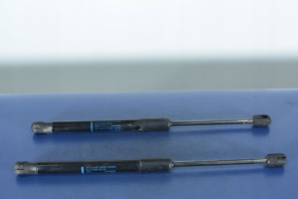 фото №1, Skoda citigo амортизаторы задний крышки 1st827550c