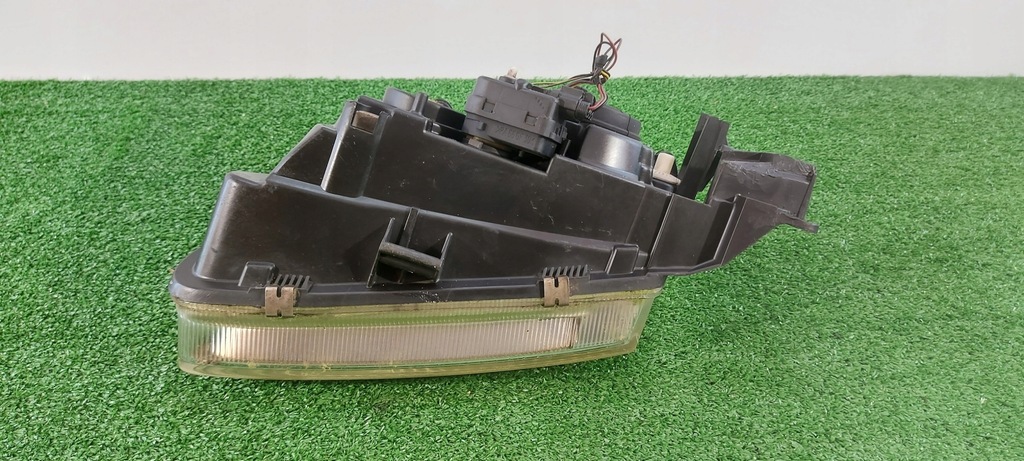 фото №3, Nissan almera n16 права лампа перед фара rh