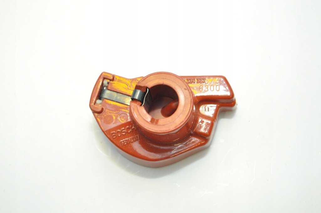 фото №1, Контактный палец распределителя аппарата зажигания bosch 1234332373 alfa 75 90