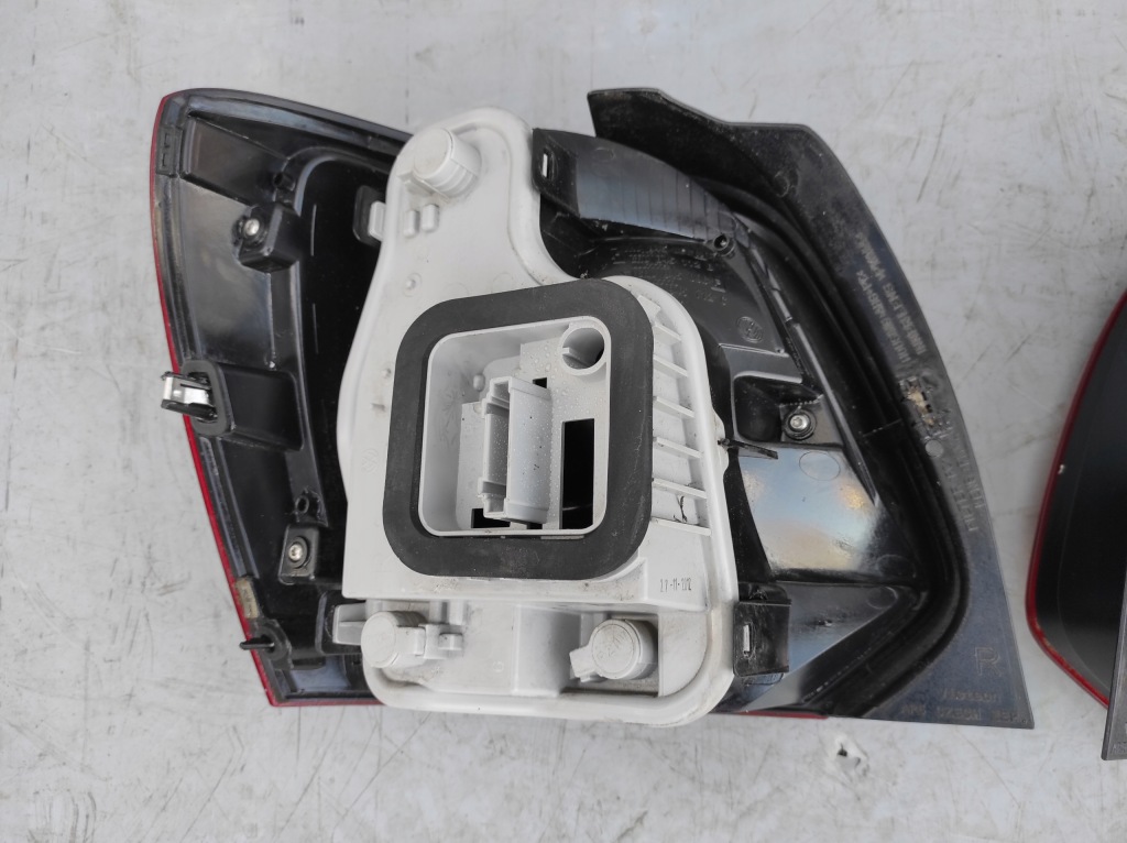 фото №5, Лампа задняя задняя левая правая vw polo v 6r0 3 drzwin