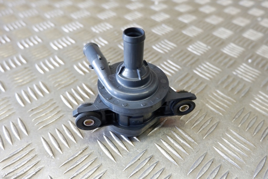 фото №9, Моторчик циркуляция wody toyota yaris _p21_ g904052020 1.5l hybrid 85kw 2022