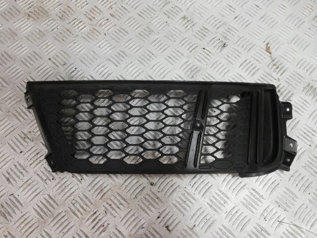 фото №1, Audi r8 4s0 решётка бампера задняя правая 4s0807698a