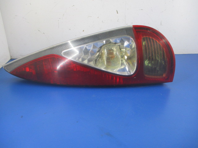 фото №5, Toyota yaris verso 03r лампа задня права оригінал