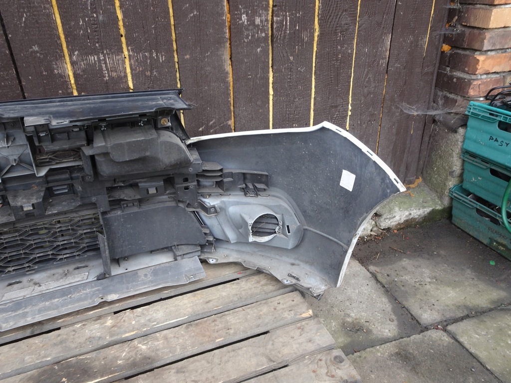 фото №12, Dacia sandero ii lift бампер перед 17r dv369