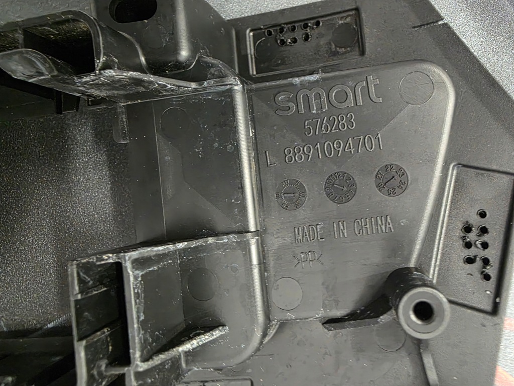 фото №9, Бампер перед передній smart #1 8891038025 8891038030