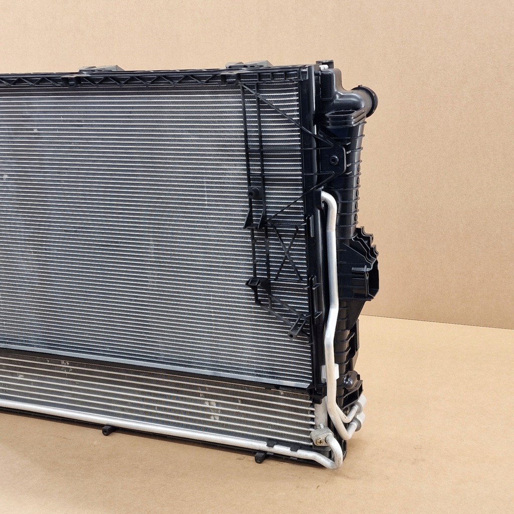 Комплект радиатор с вентилятор porsche cayenne 92a vw touareg 7p 7p0121253 Доставка