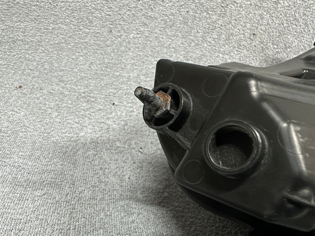 фото №12, Лампа tesla iii y lift full led комплектная europa правая оригинал