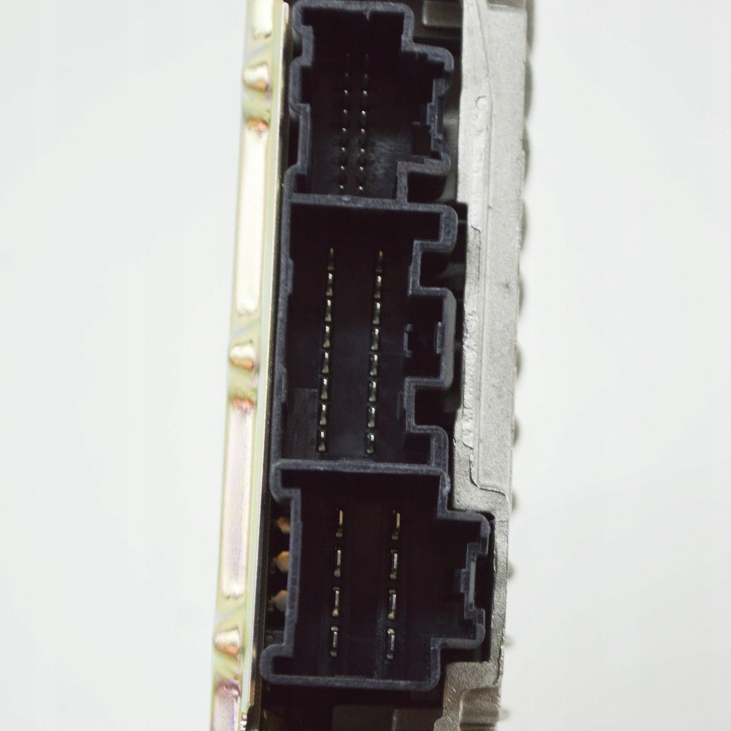 фото №7, Nissan leaf ii ze1 2018 усилитель аудио