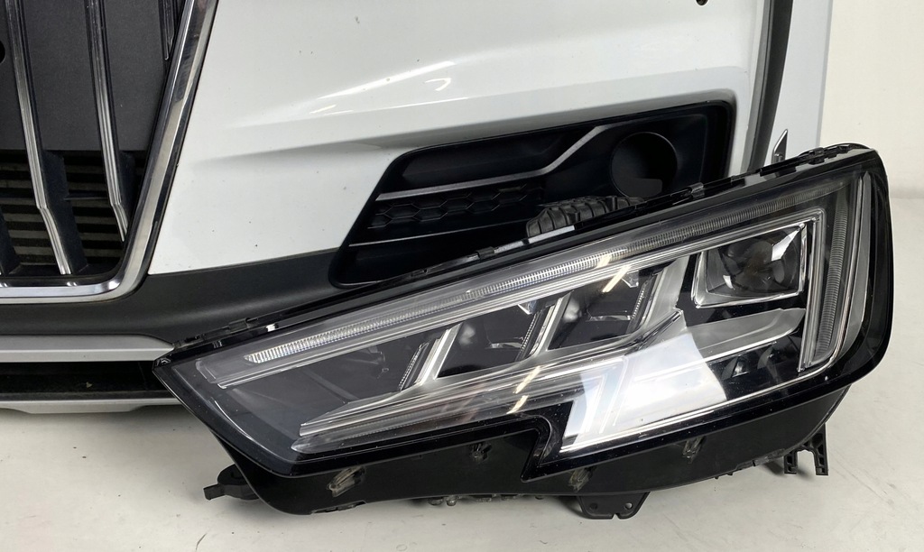 фото №4, Audi a4 b9 allroad бампер капот pas лампы matrix перед комплект белый ls9r