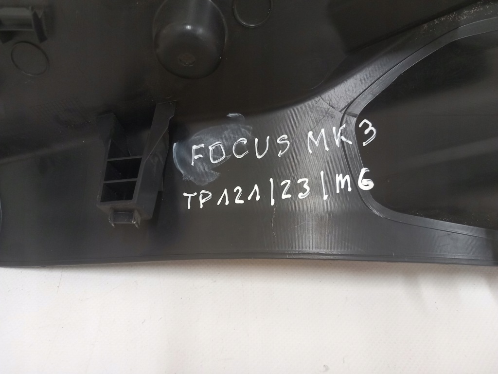 Купить Накладка стойка левое  задняя ford focus mk3 kmiii