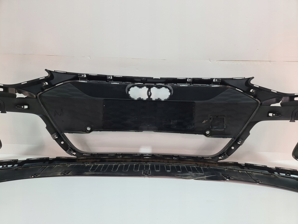 фото №11, Audi e-tron gt бампер перед передний спойлер 4j3807221 4j3807541