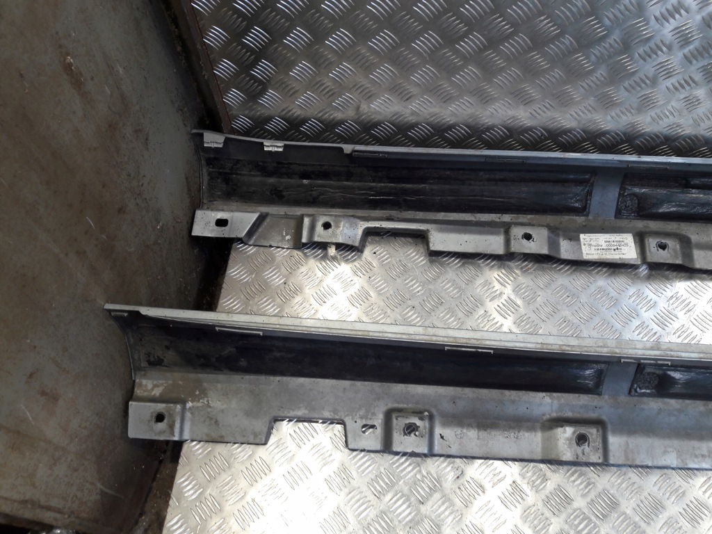 фото №14, Mercedes s w222 2014r молдинг поріг колір 9988