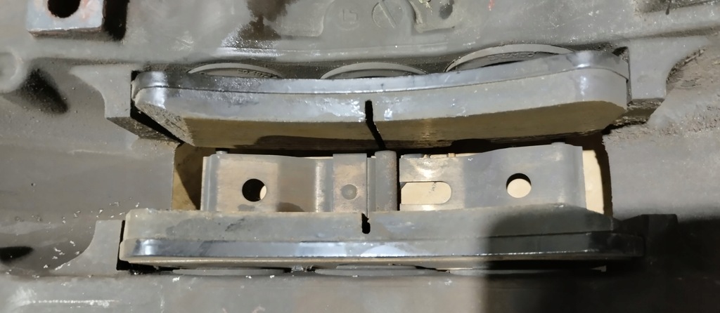 фото №9, Супорт гальмівний передній лівий перед brembo maserati ghibli iii m157