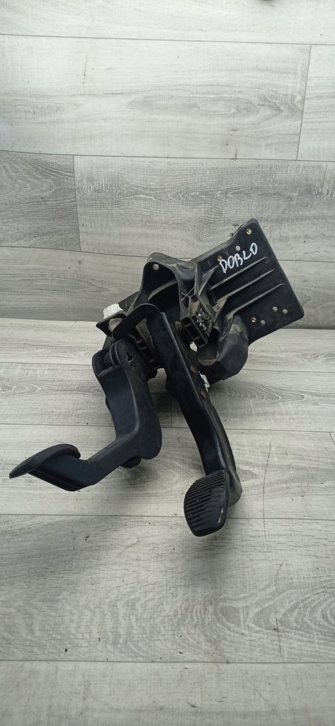 фото №1, Fiat doblo 1 педалі