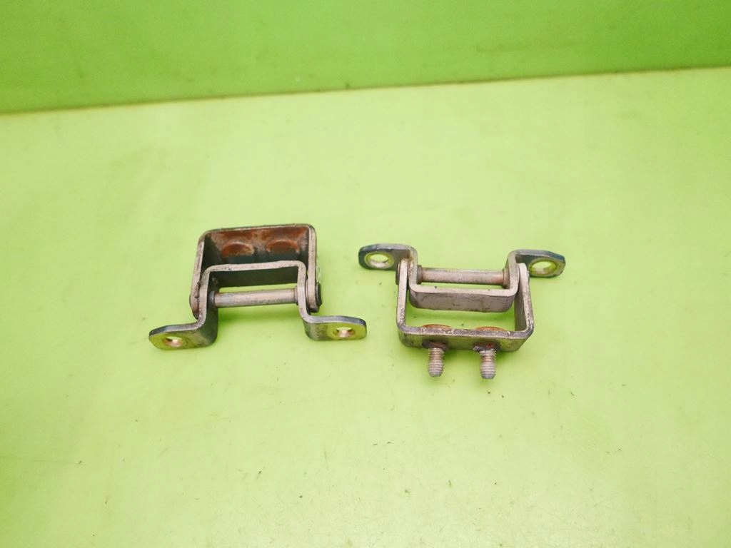 фото №4, Петлі кришки багажника задня 4a kia carnival i 99-