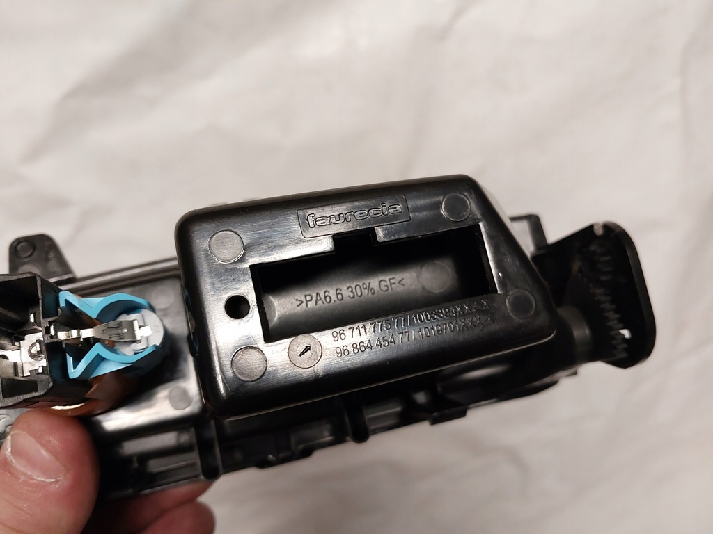 фото №6, Бардачок полиця прикурювач renault captur i lift