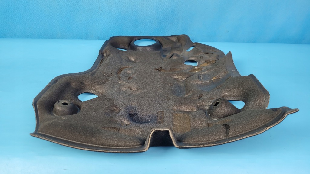 Bmw 5' g31 518d touring 18r шумоизоляция накладка двигателя 8580383 Доставка