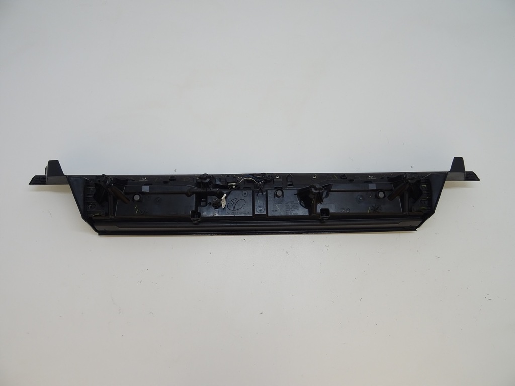 фото №13, 2015-2023 challenger лампа задняя задняя средняя оригинальная led 2020 rok