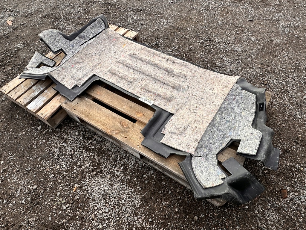 фото №9, Обшивка багажника chevrolet corvette cabrio c5 1997 - 2004