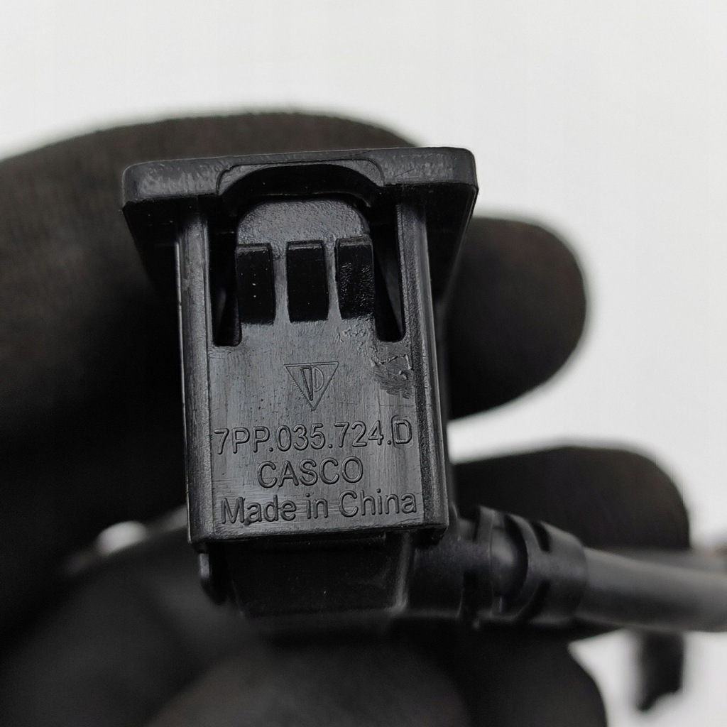 фото №7, Porsche macan 95b 2016 разъём / соединитель aux