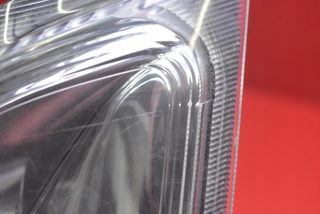 фото №12, Лампа правая задняя задняя 35603-54g1r suzuki liana 5d hb lift 04-07