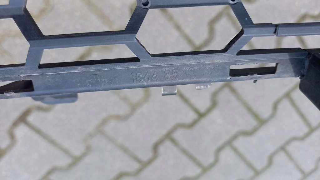 фото №6, Bmw оригінальний номер 8068124 решітка бампера середня набір