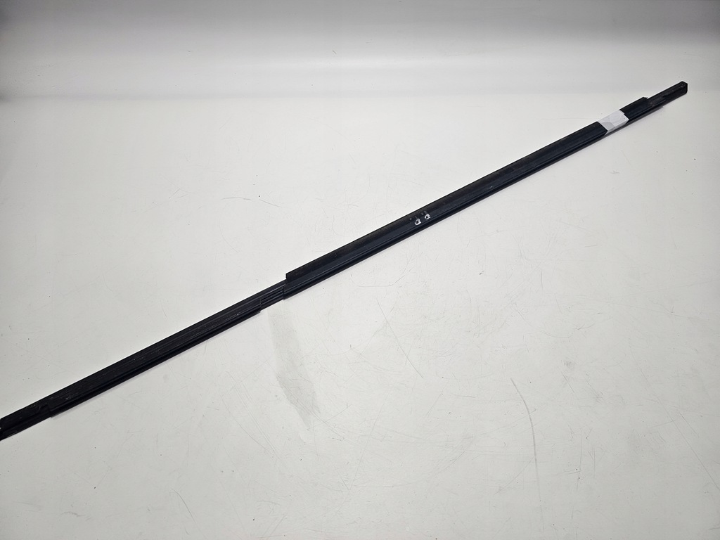 фото №6, Молдинг уплотнитель правый перед peugeot 508 i #4242