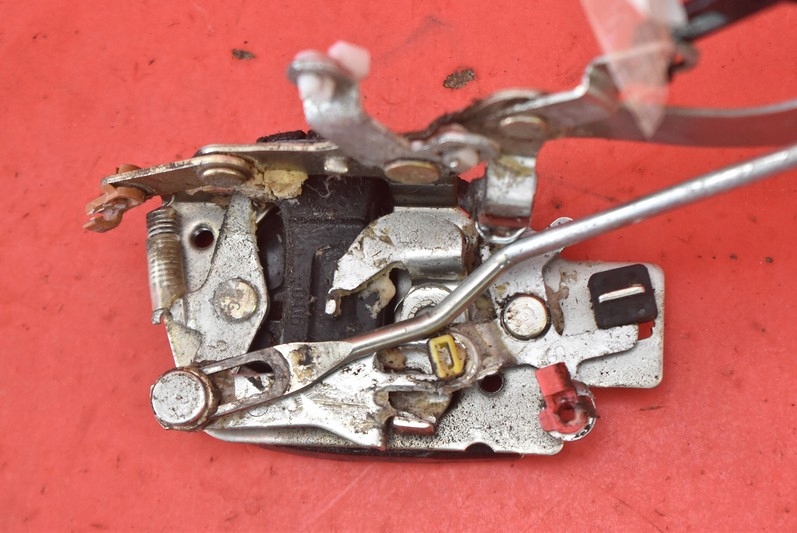 фото №7, Замок дверь правый перед eu suzuki ignis 1 i 5d 00r