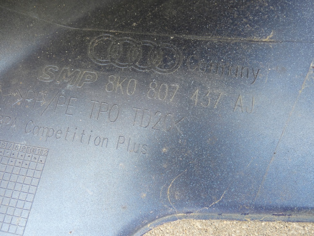 Бампер решітка радіатора ґрати audi a-4 8k lift competition Київ