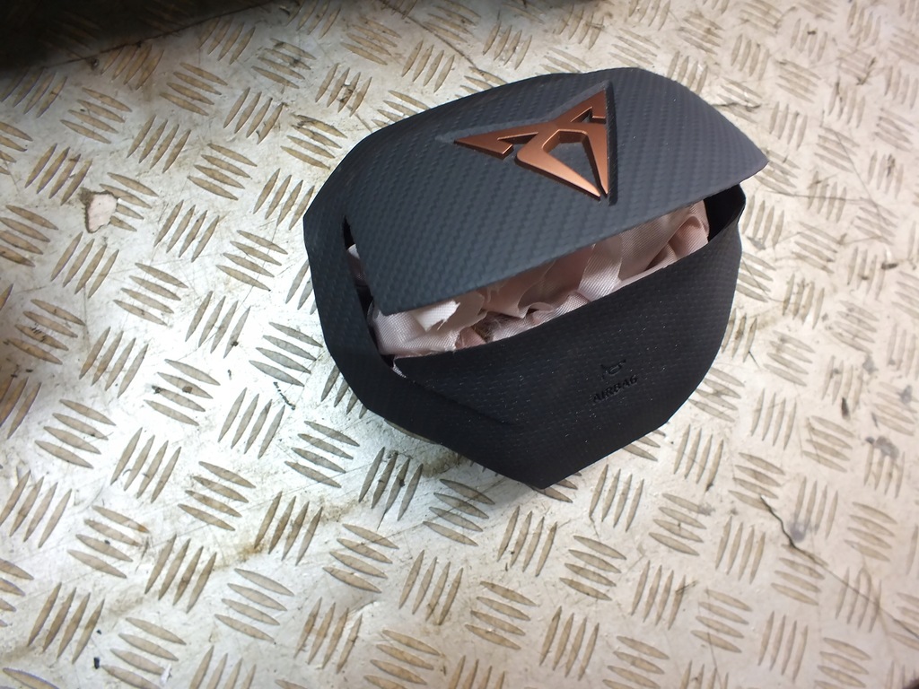 фото №11, Seat leon iv cupra консоль панель приладів приладова подушка безпеки спрацьована