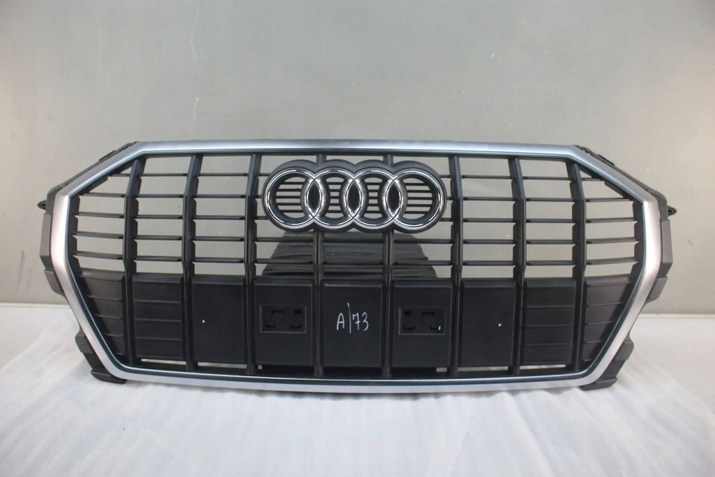 фото №1, Решётка радиатора audi q3 83a853651