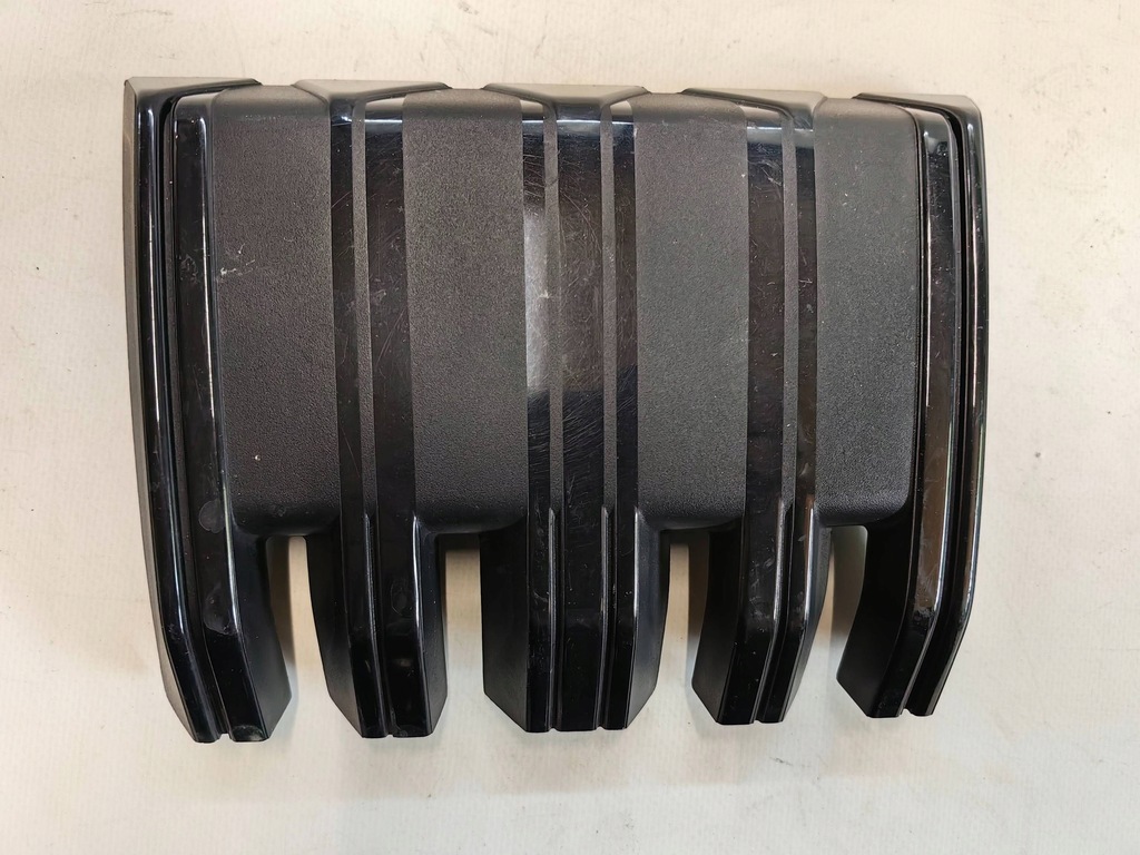 фото №1, Skoda octavia iv - заглушка радара w решётка радиатора polecam