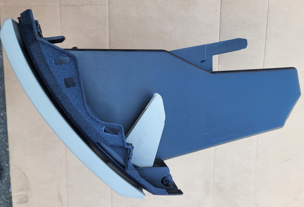 фото №11, Бардачок пасажира з панелі правий renault laguna iii оригінальний номер europa 685000001r оригінальний номер