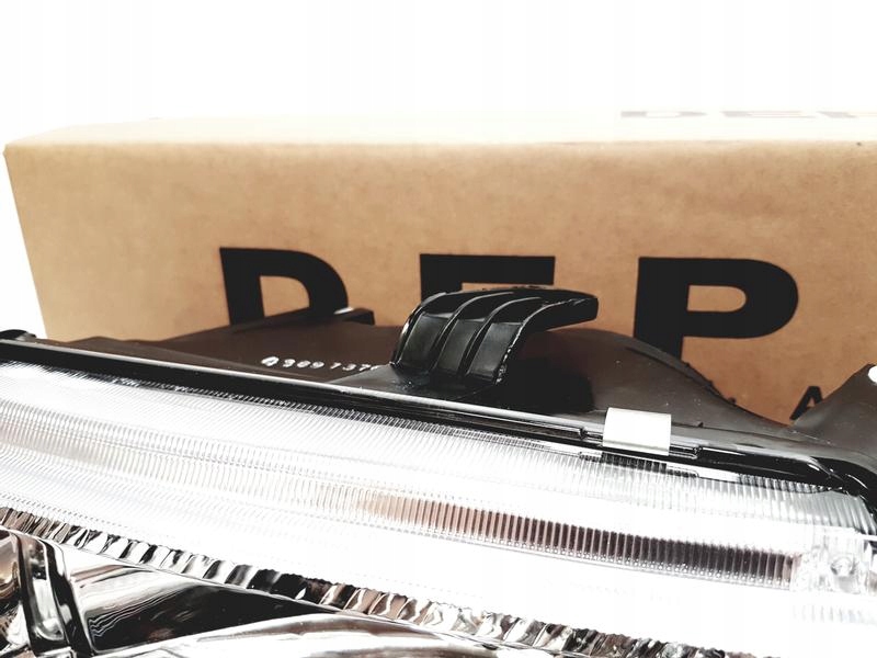 фото №13, Фара mitsubishi carisma h4 98-06 le przezrocz